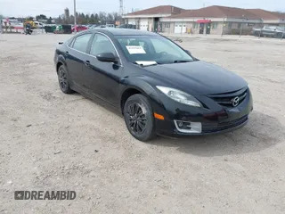 2013 Mazda 6 i Sport with VIN 1YVHZ8BH3D5M12488, listed as a IAAI auction lot 42023664 with 152,806 mi miles. Bid and sale history available at carsss.com. Image 1.
