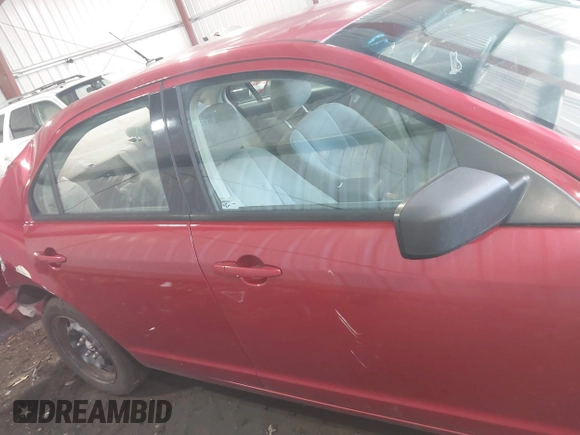 2010 Ford Fusion S with VIN 3FAHP0GA7AR317357, listed as a IAAI auction lot 41592107 with 183,598 mi miles. Bid and sale history available at carsss.com. Image 13.