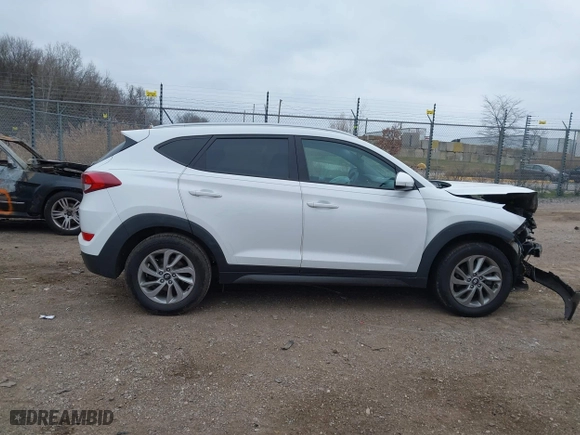 2016 Hyundai Tucson SE with VIN KM8J3CA46GU105087, listed as a IAAI auction lot 40978420 with 103,527 mi miles. Bid and sale history available at carsss.com. Image 13.