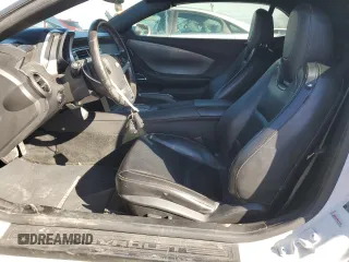 2013 Chevrolet Camaro LT z VIN 2G1FC3D30D9217897, wystawiony jako Copart lot #42090665 z przebiegiem 132 813 mil mil oraz Szkoda całkowita • Salvage title. Historia ofert i sprzedaży dostępna na DreamBid. Obrazek 7.