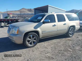 2010 GMC Yukon XL Denali with VIN 1GKUKMEF9AR193007, listed as a IAAI auction lot 41699599 with 201,440 mi miles. Bid and sale history available at carsss.com. Image 17.