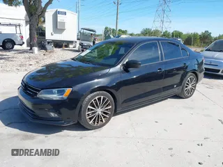 2016 Volkswagen Jetta Sport z VIN 3VWD17AJ9GM412257, wystawiony jako IAAI lot #41880133 z przebiegiem 119 692 mil mil oraz . Historia ofert i sprzedaży dostępna na DreamBid. Obrazek 17.