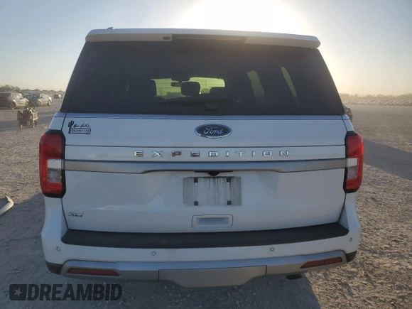 2024 Ford Expedition XLT with VIN 1FMJU1H8XREA23175, listed as a Copart auction lot 48719905 with 46,333 mi miles and Salvage Title. Bid and sale history available at carsss.com. Image 6.