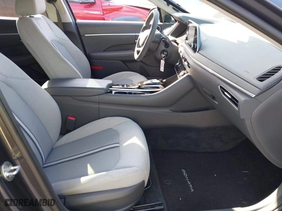 2020 Hyundai Sonata SE with VIN 5NPEG4JA0LH053904, listed as a IAAI auction lot 41908490 with 40,395 mi miles. Bid and sale history available at carsss.com. Image 5.