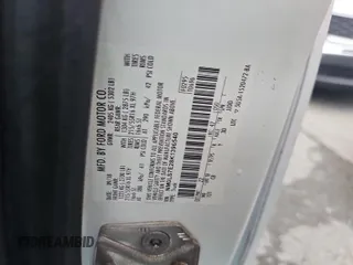 2019 Ford Transit Connect XL z VIN NM0LS7E28K1396540, wystawiony jako IAAI lot #42818829 z przebiegiem 83 782 mil mil oraz . Historia ofert i sprzedaży dostępna na DreamBid. Obrazek 6.