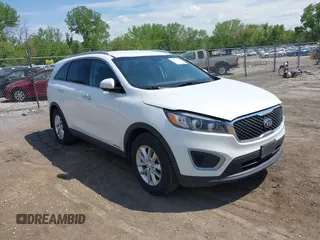 2016 Kia Sorento LX with VIN 5XYPGDA53GG183202, listed as a IAAI auction lot 42212026 with 135,482 mi miles and . Bid and sale history available at carsss.com. Image 1.