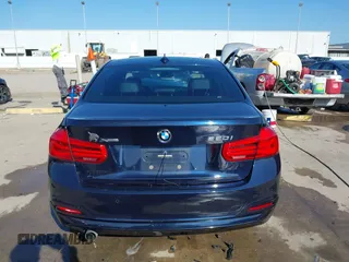 2016 BMW 3 Series 320i xDrive z VIN WBA8E5G56GNT41786, wystawiony jako IAAI lot #41164610 z przebiegiem 57 853 mil mil oraz . Historia ofert i sprzedaży dostępna na DreamBid. Obrazek 17.