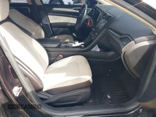 2020 Ford Fusion SE with VIN 3FA6P0HD4LR236433, listed as a IAAI auction lot 42440932 with 94,975 mi miles and . Bid and sale history available at DreamBid. Image 5.