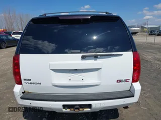 2009 GMC Yukon SLT w/4SA with VIN 1GKFK33059R282974, listed as a IAAI auction lot 42013219 with 209,240 mi miles. Bid and sale history available at carsss.com. Image 16.