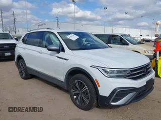 2024 Volkswagen Tiguan Wolfsburg Edition with VIN 3VV5B7AX8RM233687, listed as a IAAI auction lot 41504709 with 2,387 mi miles and . Bid and sale history available at DreamBid. Image 1.