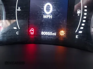 2017 Jeep Renegade Sport z VIN ZACCJBAB8HPG03001, wystawiony jako IAAI lot #42058209 z przebiegiem 80 655 mil mil oraz . Historia ofert i sprzedaży dostępna na DreamBid. Obrazek 16.
