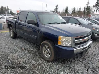 2009 Chevrolet Silverado 1500 LT with VIN 3GCEK23349G289295, listed as a IAAI auction lot 41752819 with 205,931 mi miles and . Bid and sale history available at DreamBid. Image 1.