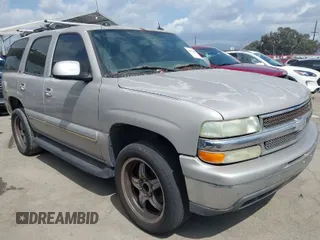 2004 Chevrolet Tahoe LS with VIN 1GNEC13T84J103666, listed as a IAAI auction lot 41921063 with 209,404 mi miles. Bid and sale history available at carsss.com. Image 1.