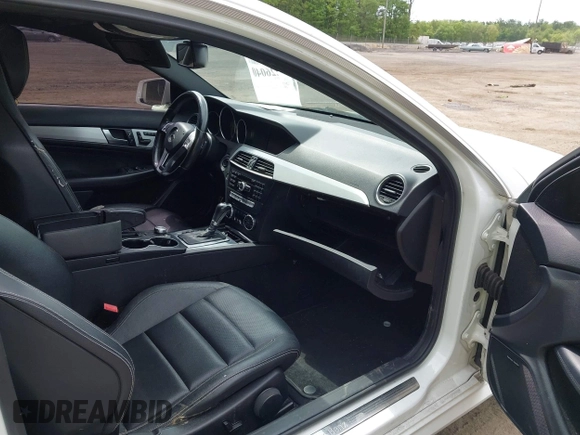 2013 Mercedes-Benz C 250 with VIN WDDGJ4HB5DF995845, listed as a IAAI auction lot 42226040 with 195,054 mi miles and . Bid and sale history available at DreamBid. Image 5.