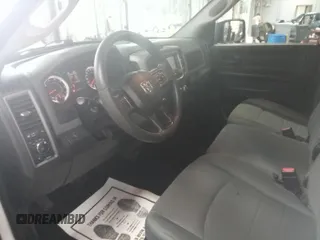 2018 Ram 1500 Express с VIN 1C6RR7FT0JS255526, выставлен на аукционе IAAI как лот 42632717 с пробегом 184 977 миль миль и . История ставок и продаж доступна на DreamBid. Изображение 17.
