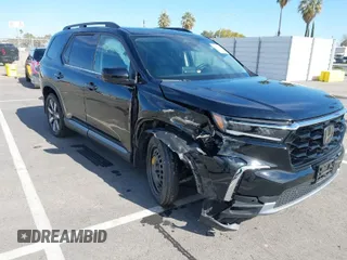 2024 Honda Pilot Touring with VIN 5FNYG1H77RB043593, listed as a IAAI auction lot 41702362 with 12,735 mi miles. Bid and sale history available at carsss.com. Image 1.