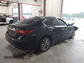 2019 Infiniti Q50 3.0t LUXE with VIN JN1EV7AP1KM512392, listed as a IAAI auction lot 40055915 with 103,485 mi miles. Bid and sale history available at carsss.com. Image 4.