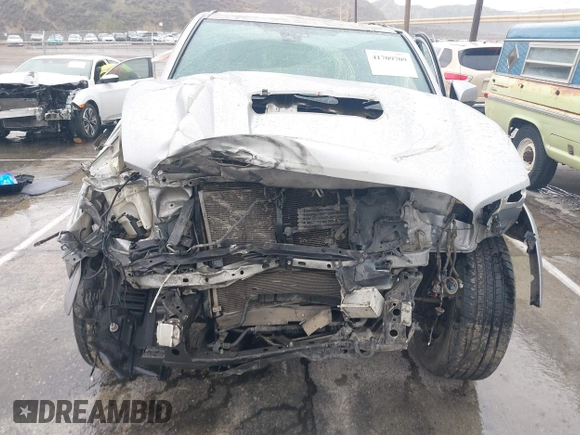 2018 Toyota Tacoma SR5 with VIN 3TMBZ5DN0JM012259, listed as a IAAI auction lot 41709709 with Not provided miles and . Bid and sale history available at DreamBid. Image 6.