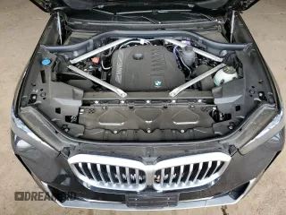 2025 BMW X5 sDrive40i z VIN 5UX13EU05S9W65198, wystawiony jako Copart lot #48498235 z przebiegiem 2 475 mil mil oraz Szkoda całkowita • Salvage title. Historia ofert i sprzedaży dostępna na DreamBid. Obrazek 13.