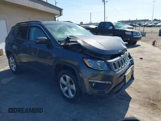 2018 Jeep Compass Altitude with VIN 3C4NJDBB6JT239565, listed as a IAAI auction lot 42219401 with 85,013 mi miles and . Bid and sale history available at DreamBid. Image 1.