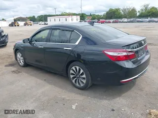 2017 Honda Accord Hybrid with VIN JHMCR6F33HC010926, listed as a IAAI auction lot 40061747 with 184,770 mi miles. Bid and sale history available at carsss.com. Image 3.