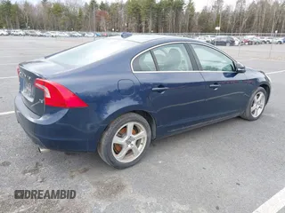 2012 Volvo S60 T5 with VIN YV1622FS7C2089514, listed as a IAAI auction lot 41906353 with 152,194 mi miles. Bid and sale history available at carsss.com. Image 4.