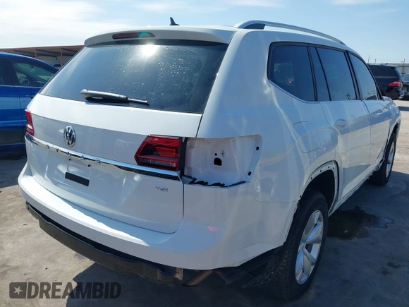 2018 Volkswagen Atlas S with VIN 1V2AP2CA1JC565274, listed as a IAAI auction lot 41686934 with 68,289 mi miles and . Bid and sale history available at DreamBid. Image 4.