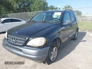 1999 Mercedes-Benz M 320/430/500 с VIN 4JGAB54E6XA143097, выставлен на аукционе IAAI как лот 42005462 с пробегом 194 260 миль миль и . История ставок и продаж доступна на DreamBid. Изображение 2.