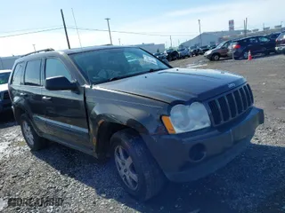 2006 Jeep Grand Cherokee Laredo with VIN 1J4GR48K66C186386, listed as a IAAI auction lot 41961862 with 270,771 mi miles. Bid and sale history available at carsss.com. Image 1.
