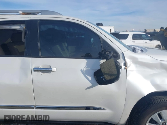 2020 Toyota Sequoia Platinum with VIN 5TDDY5G10LS175226, listed as a IAAI auction lot 41502259 with 75,043 mi miles. Bid and sale history available at carsss.com. Image 15.