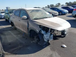 2017 Hyundai Tucson SE with VIN KM8J23A47HU559238, listed as a IAAI auction lot 41404013 with 1 mi miles. Bid and sale history available at carsss.com. Image 1.