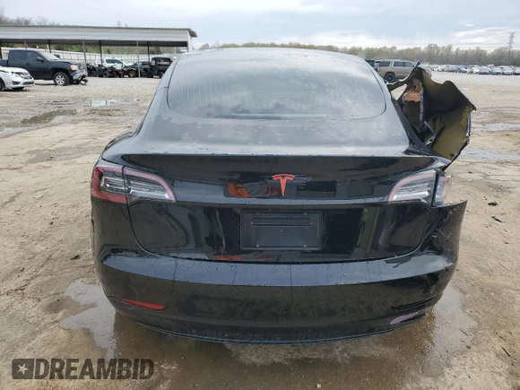 2019 Tesla Model 3 Mid Range z VIN 5YJ3E1EA8KF297299, wystawiony jako Copart lot #47935394 z przebiegiem 117 644 mil mil oraz Szkoda całkowita • Salvage title. Historia ofert i sprzedaży dostępna na DreamBid. Obrazek 6.