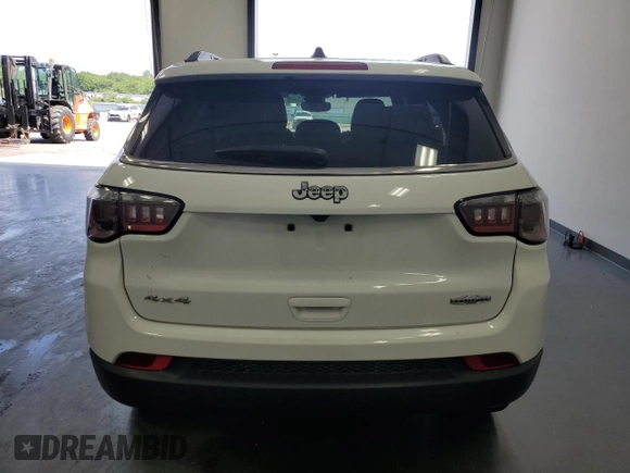 2024 Jeep Compass Latitude with VIN 3C4NJDBN0RT111456, listed as a Copart auction lot 60617745 with 26,593 mi miles and Clean title. Bid and sale history available at DreamBid. Image 6.