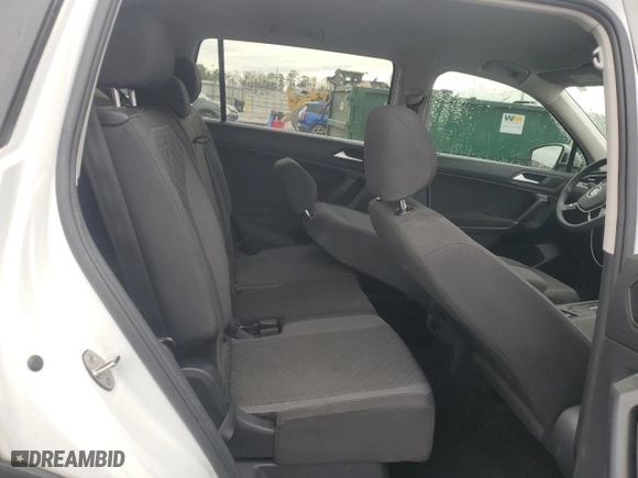 2020 Volkswagen Tiguan S with VIN 3VV1B7AX4LM037073, listed as a Copart auction lot 42588175 with 25,289 mi miles and Salvage Title. Bid and sale history available at carsss.com. Image 11.