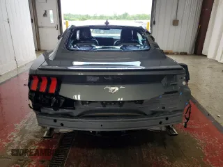 2024 Ford Mustang EcoBoost with VIN 1FA6P8THXR5121243, listed as a Copart auction lot 60840035 with 31,600 mi miles and Clean title. Bid and sale history available at DreamBid. Image 6.