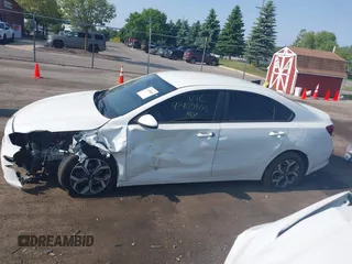 2019 Kia Forte LXS with VIN 3KPF24AD5KE136616, listed as a IAAI auction lot 42400866 with 110,026 mi miles and . Bid and sale history available at DreamBid. Image 15.