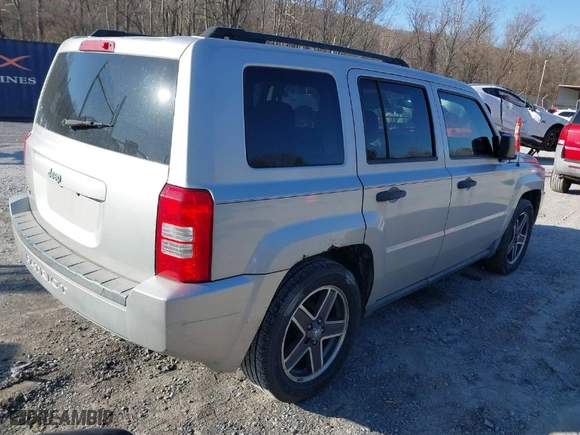 2008 Jeep Patriot Sport with VIN 1J8FF28W28D701794, listed as a IAAI auction lot 41767417 with 225,128 mi miles. Bid and sale history available at carsss.com. Image 4.