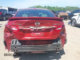 2016 Nissan Altima SR with VIN 1N4BL3AP3GC146050, listed as a IAAI auction lot 42133511 with 72,528 mi miles and . Bid and sale history available at carsss.com. Image 6.