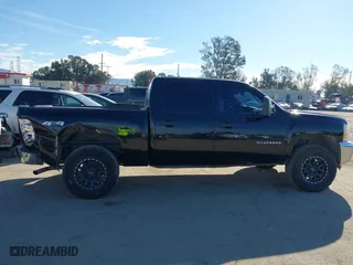 2012 Chevrolet Silverado 1500 LT with VIN 1GCPKSE70CF173450, listed as a IAAI auction lot 41588645 with 172,995 mi miles. Bid and sale history available at carsss.com. Image 13.