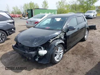2017 Volkswagen Golf S z VIN 3VW217AU8HM064230, wystawiony jako IAAI lot #42113236 z przebiegiem 76 771 mil mil oraz . Historia ofert i sprzedaży dostępna na DreamBid. Obrazek 2.