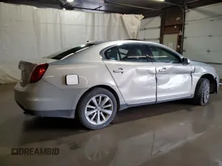 2009 Lincoln MKS z VIN 1LNHM94R39G629594, wystawiony jako Copart lot #56986125 z przebiegiem Nie podano mil oraz Szkoda całkowita • Salvage title. Historia ofert i sprzedaży dostępna na DreamBid. Obrazek 3.
