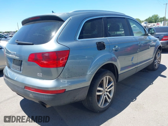 2008 Audi Q7 Premium with VIN WA1BY74L18D021095, listed as a IAAI auction lot 42577363 with 132,988 mi miles and . Bid and sale history available at DreamBid. Image 4.