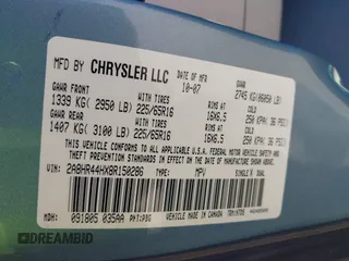 2008 Chrysler Town & Country LX with VIN 2A8HR44HX8R150286, listed as a IAAI auction lot 42040682 with 204,499 mi miles. Bid and sale history available at carsss.com. Image 9.