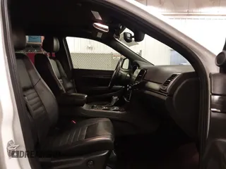 2020 Jeep Grand Cherokee Limited X z VIN 1C4RJFBGXLC167132, wystawiony jako IAAI lot #42155335 z przebiegiem 86 886 mil mil oraz . Historia ofert i sprzedaży dostępna na DreamBid. Obrazek 5.