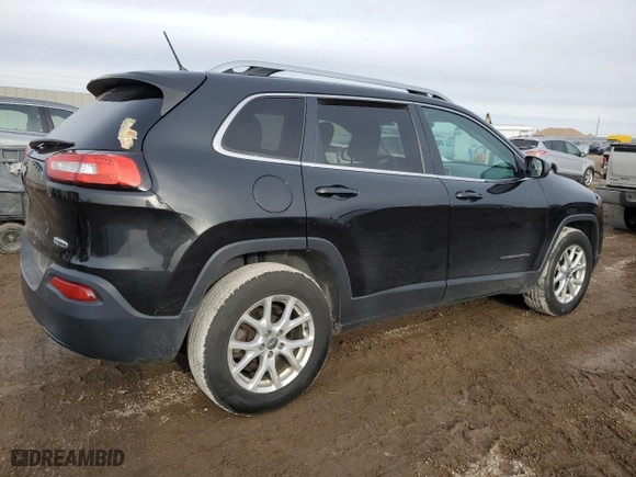 2015 Jeep Cherokee Latitude with VIN 1C4PJMCB6FW738889, listed as a Copart auction lot 50124425 with 172,616 mi miles and Salvage Title. Bid and sale history available at carsss.com. Image 3.