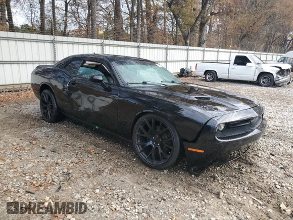2017 Dodge Challenger SXT z VIN 2C3CDZAG3HH607149, wystawiony jako Copart lot #81941844 z przebiegiem 141 536 mil mil oraz Szkoda całkowita • Salvage title. Historia ofert i sprzedaży dostępna na DreamBid. Obrazek 4.
