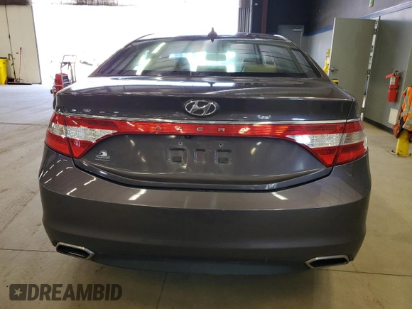 2015 Hyundai Azera z VIN KMHFG4JG3FA472426, wystawiony jako Copart lot #53330305 z przebiegiem 220 760 mil mil oraz Czysty tytuł • Clean title. Historia ofert i sprzedaży dostępna na DreamBid. Obrazek 6.