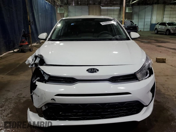 2021 Kia Rio S with VIN 3KPA24AD4ME407002, listed as a Copart auction lot 41602435 with 32,666 mi miles and Salvage Title. Bid and sale history available at DreamBid. Image 5.