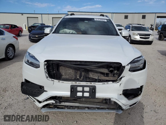 2018 Volvo XC90 Momentum with VIN YV4102CK4J1341651, listed as a Copart auction lot 81478924 with 0 mi miles and Salvage Title. Bid and sale history available at carsss.com. Image 5.