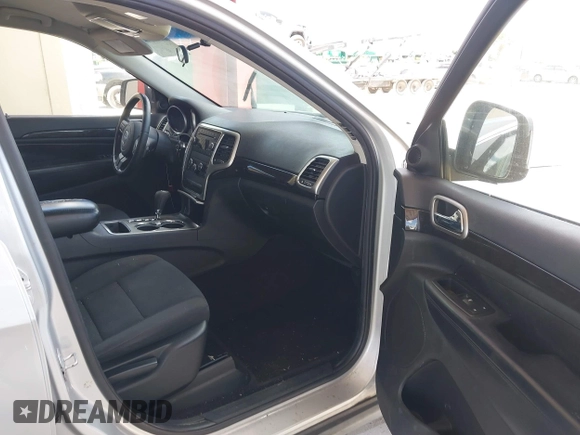 2011 Jeep Grand Cherokee Laredo with VIN 1J4RR4GG3BC540655, listed as a IAAI auction lot 42158522 with 214,341 mi miles and . Bid and sale history available at DreamBid. Image 5.
